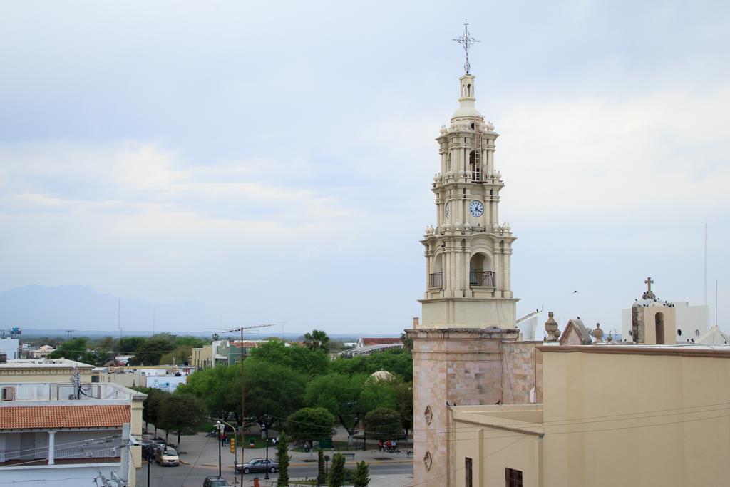 Guidi Hotel Linares Eksteriør billede