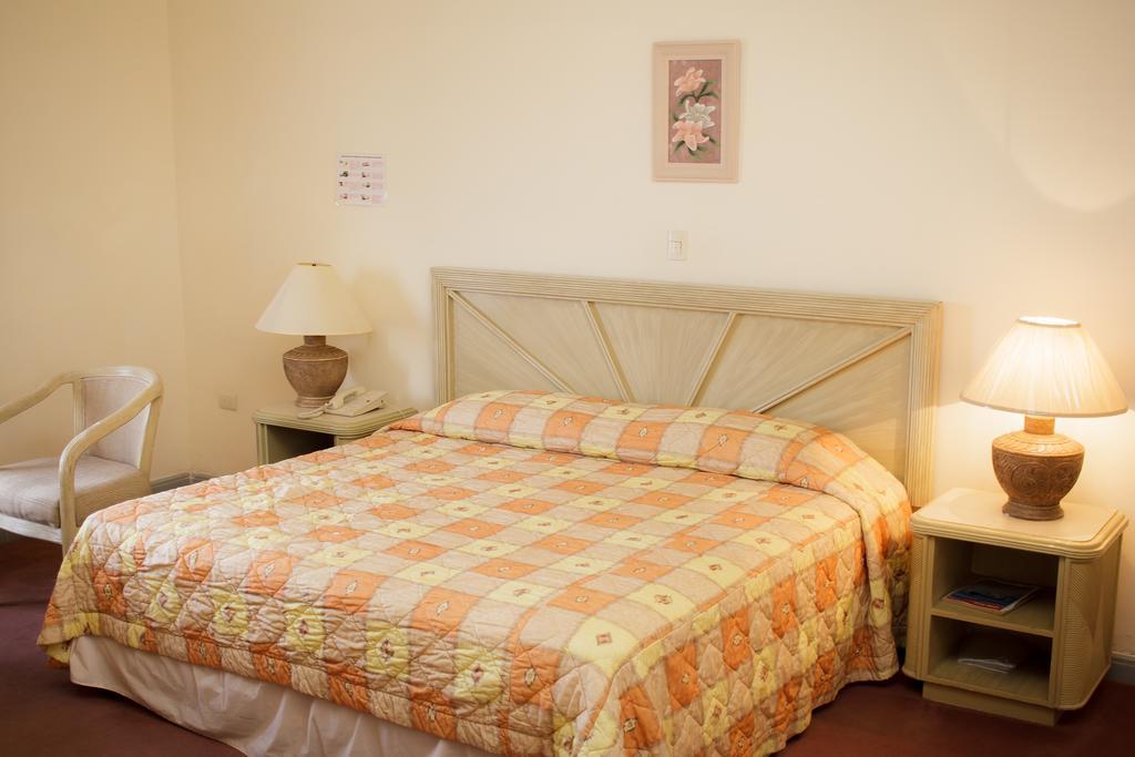 Guidi Hotel Linares Eksteriør billede
