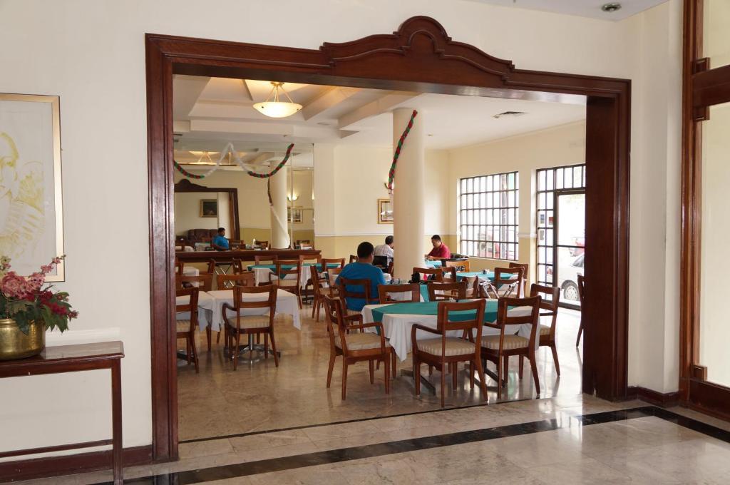 Guidi Hotel Linares Eksteriør billede