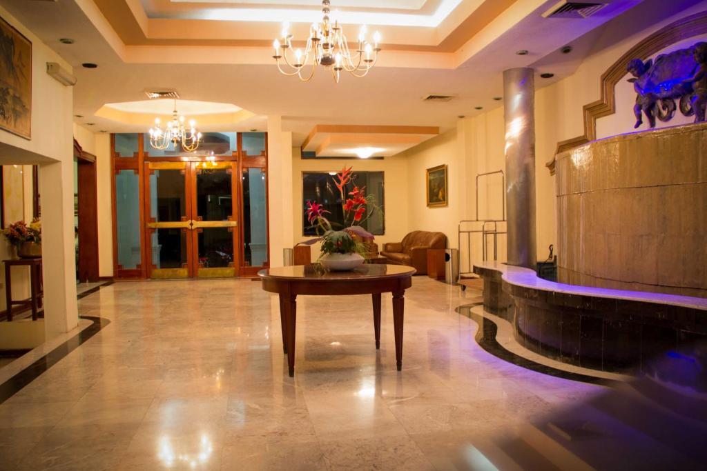 Guidi Hotel Linares Eksteriør billede